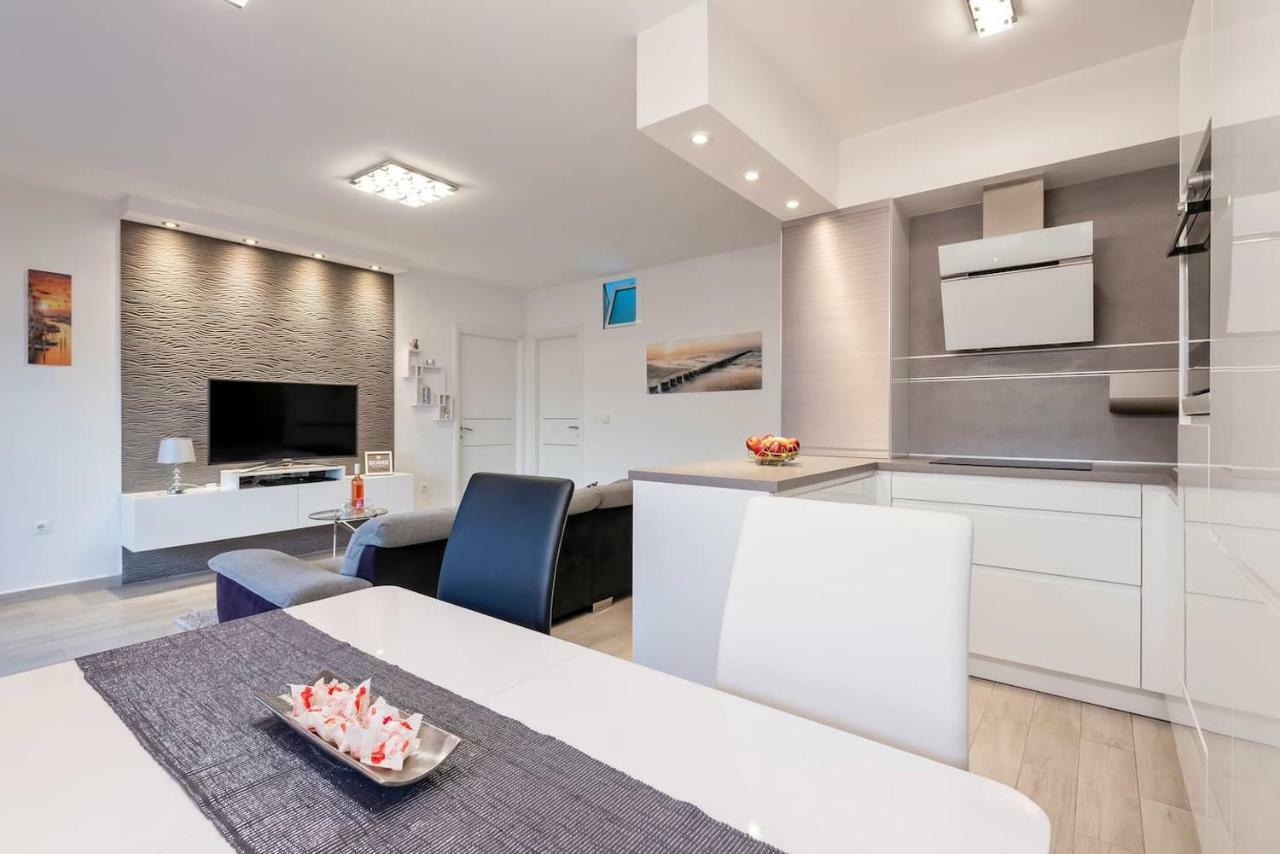 L'Aurora Luxury Apartment 扎达尔 外观 照片